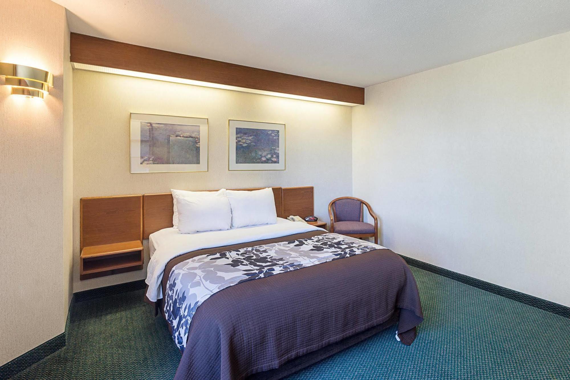 Sleep Inn & Suites Acme - Traverse City Exterior photo